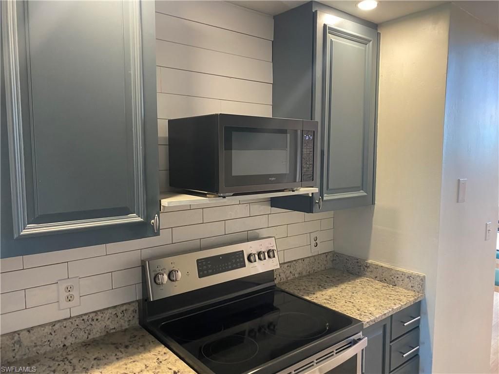 17280 Eagle Trce, Unit 9, Fort Myers, FL 33908 Photo