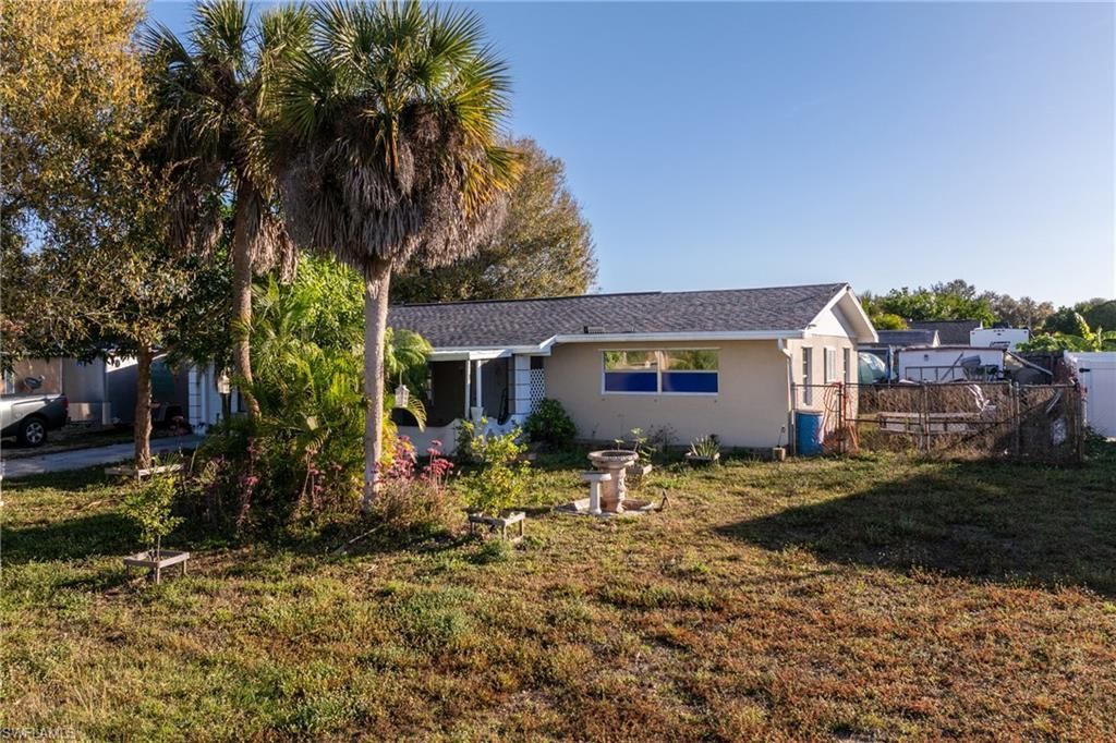 124 Durland Ave, Lehigh Acres, FL 33936 Photo