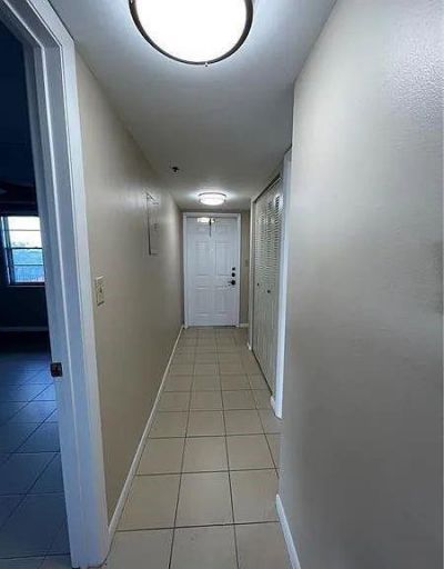 3001 W Rolling Hills Cir, Unit 608, Davie, FL 33328 Photo