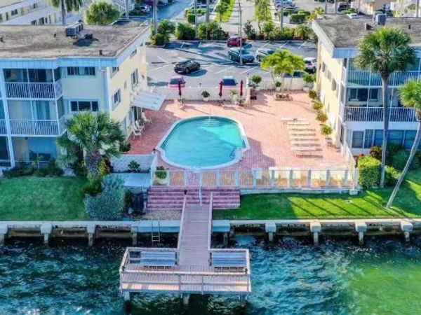 100 DOOLEN Court, Unit 313, West Palm Beach, FL 33408