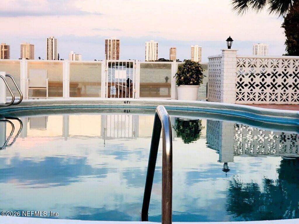 100 Doolen Court, Unit 313, West Palm Beach, FL 33408 Photo