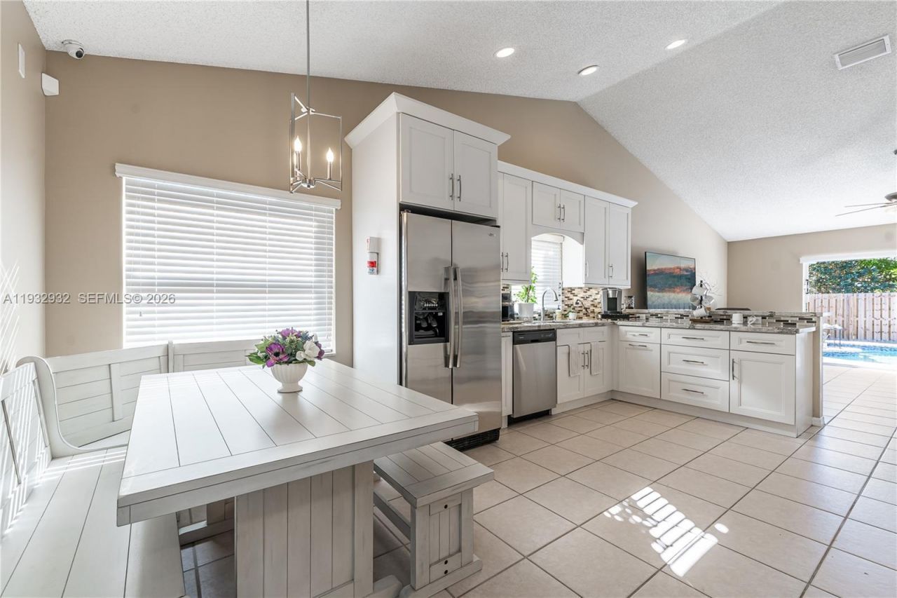 881 SW 126th Way, Davie, FL 33325 Photo