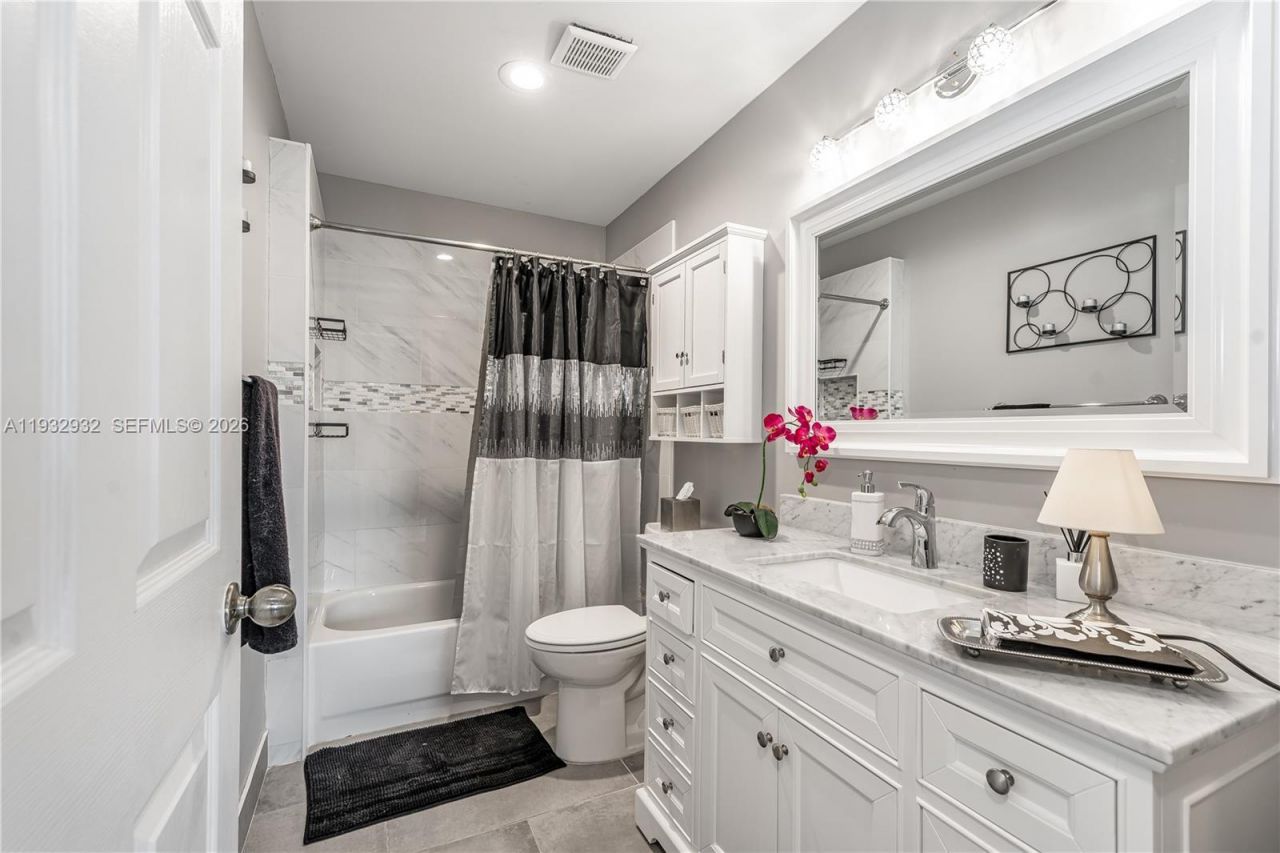 881 SW 126th Way, Davie, FL 33325 Photo