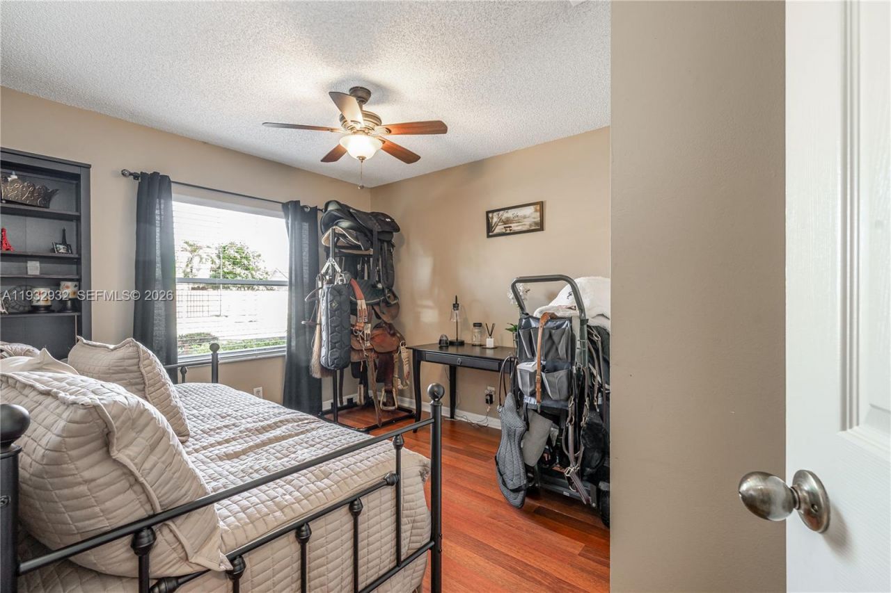 881 SW 126th Way, Davie, FL 33325 Photo