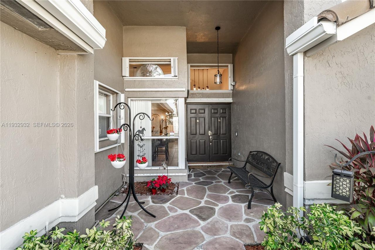 881 SW 126th Way, Davie, FL 33325 Photo