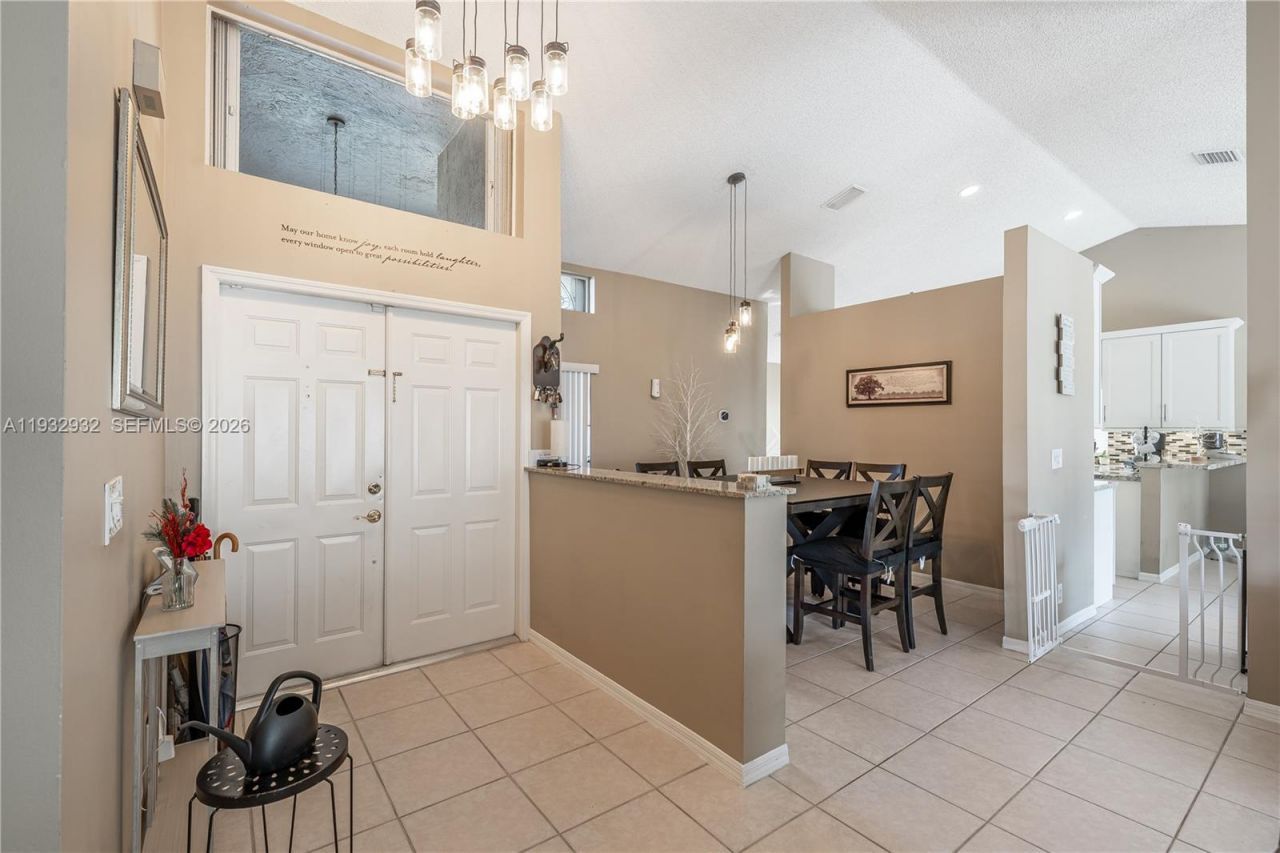 881 SW 126th Way, Davie, FL 33325 Photo