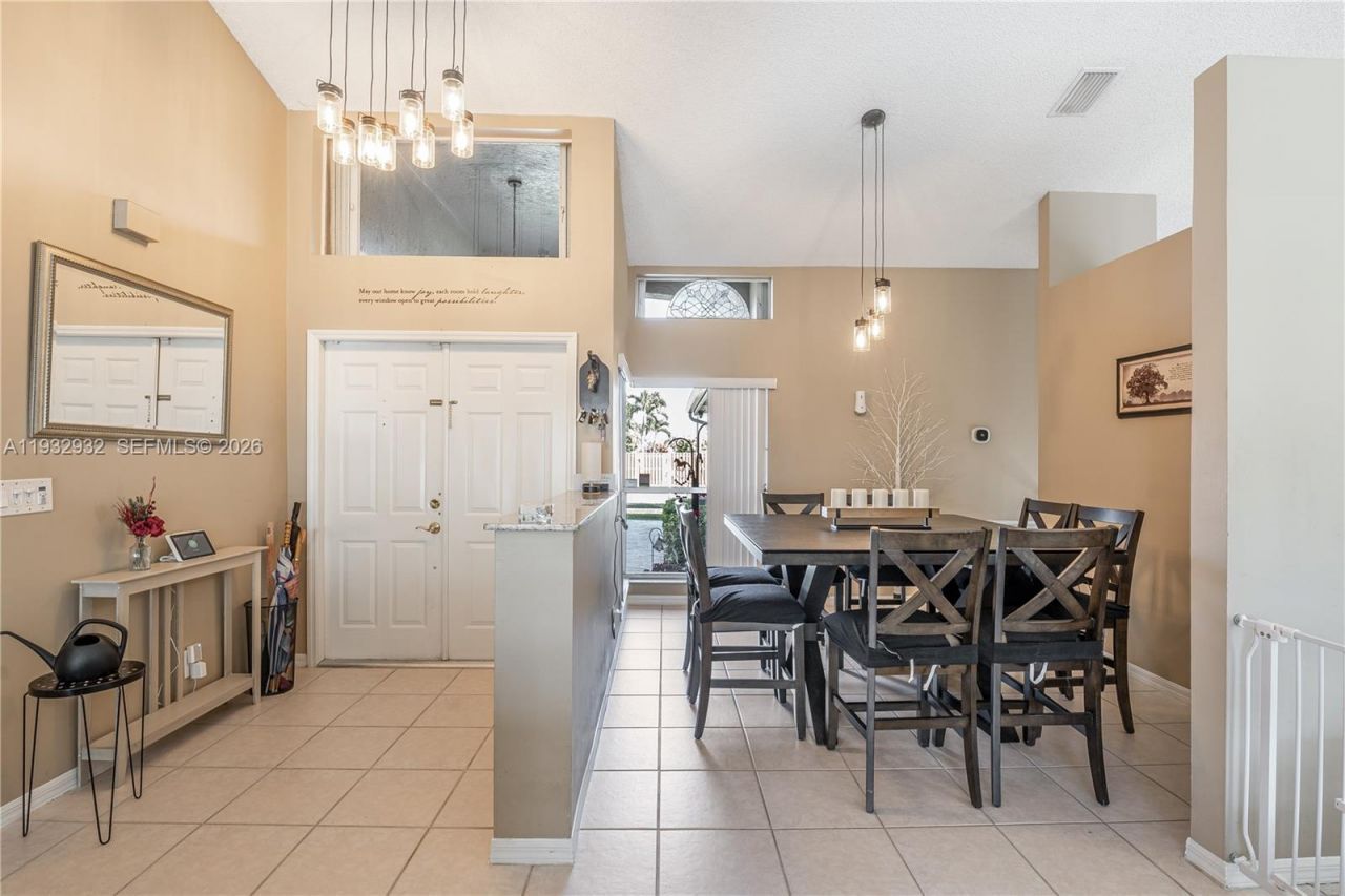 881 SW 126th Way, Davie, FL 33325 Photo