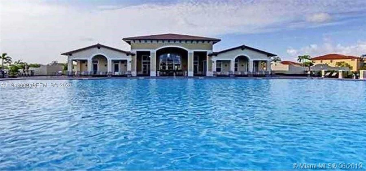 9132 SW 227th Ln, Cutler Bay, FL 33190 Photo