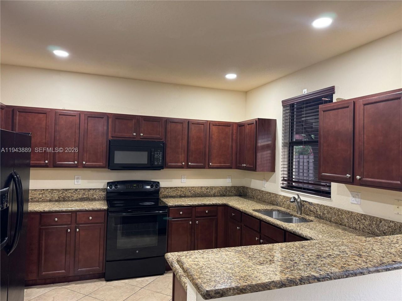 9132 SW 227th Ln, Cutler Bay, FL 33190 Photo