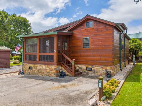 106 River Vista Drive, Dillard, GA 30537