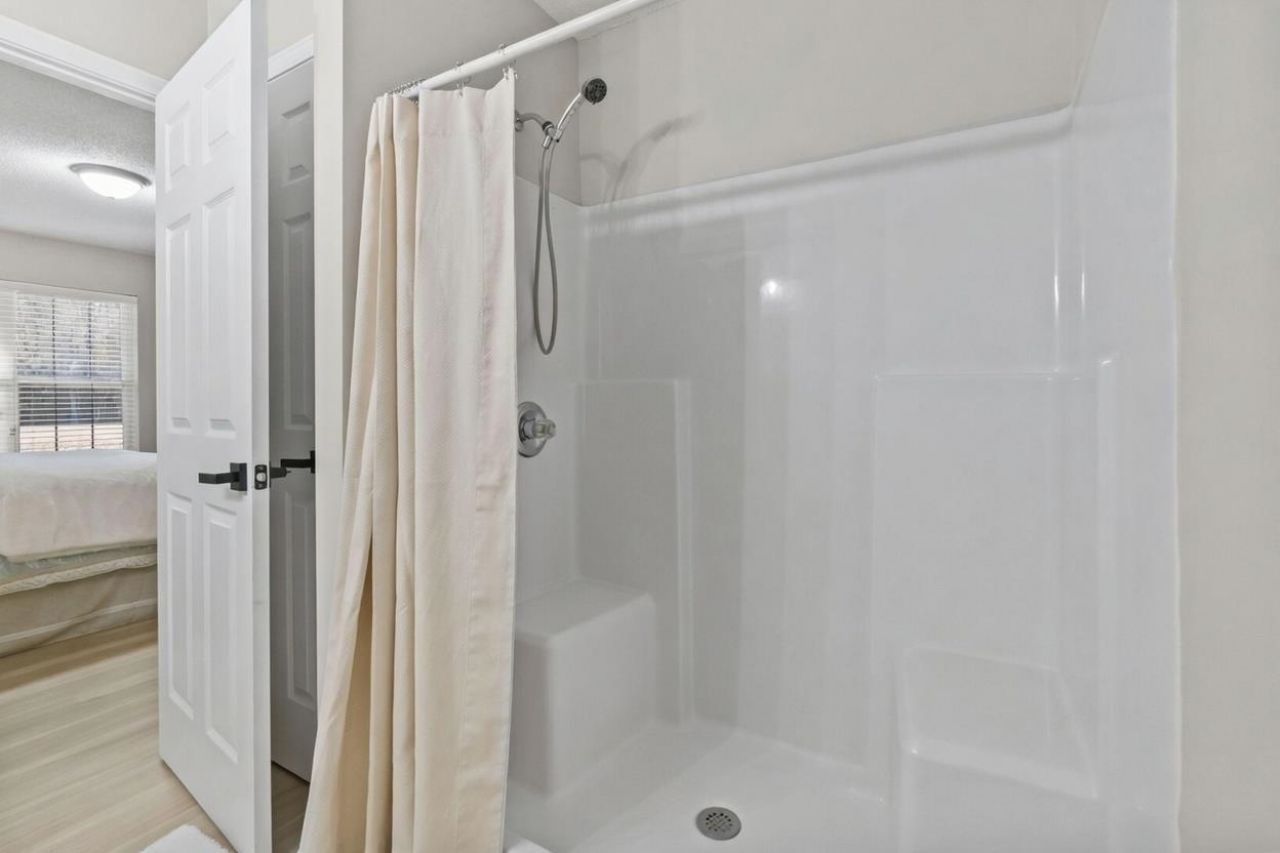 135 Country Manor Dr. Photo 20