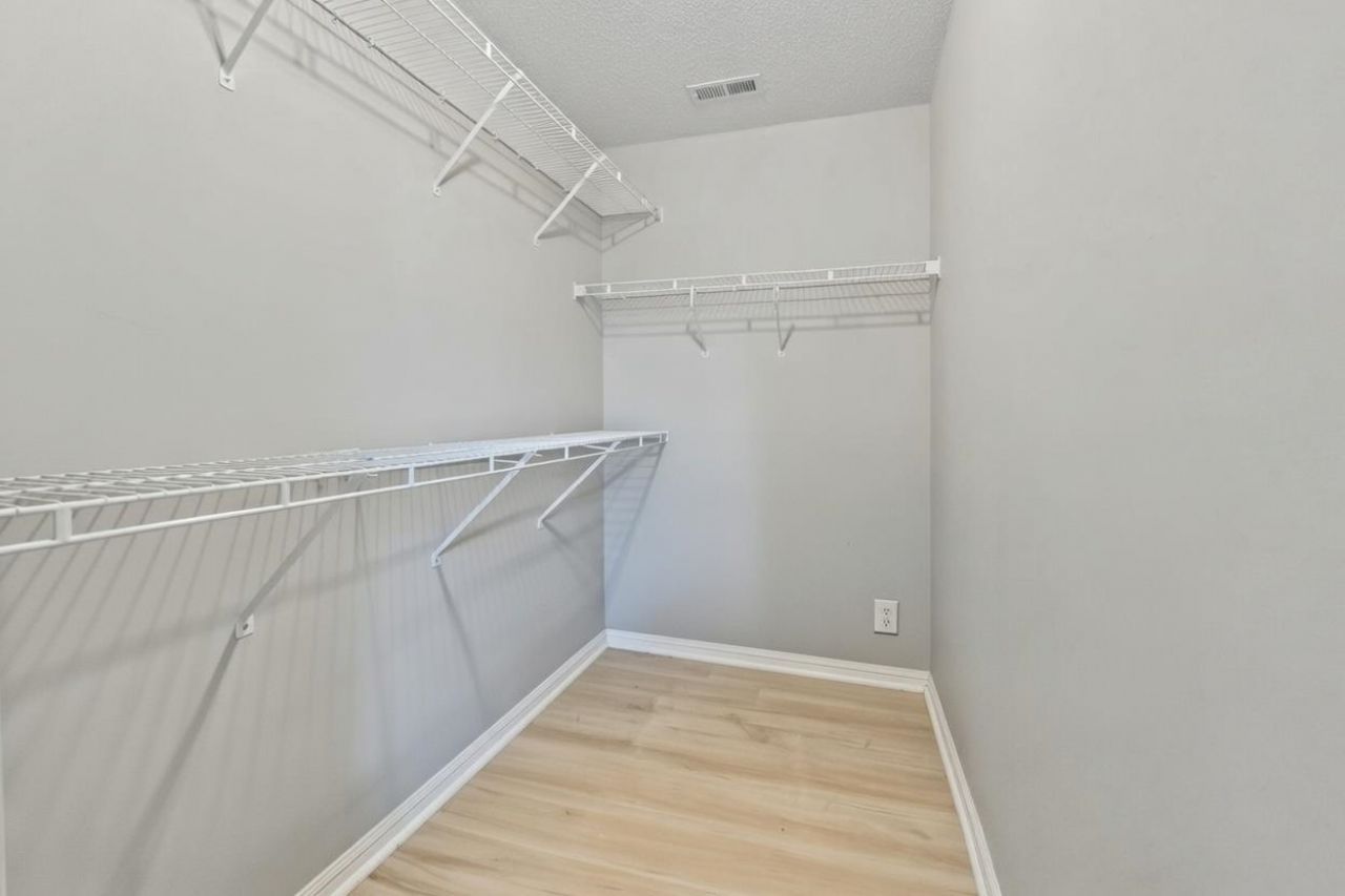 135 Country Manor Dr. Photo 21