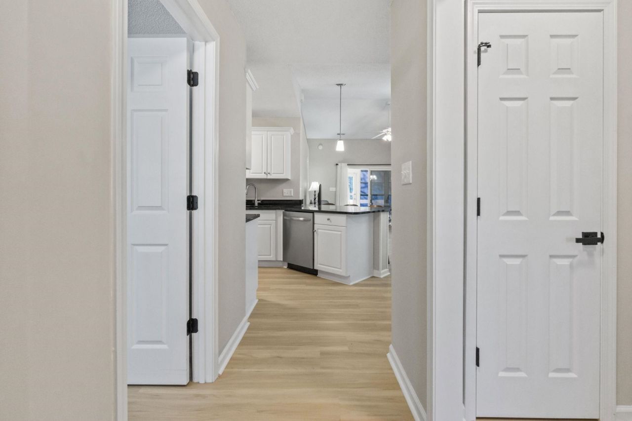 135 Country Manor Dr. Photo 29