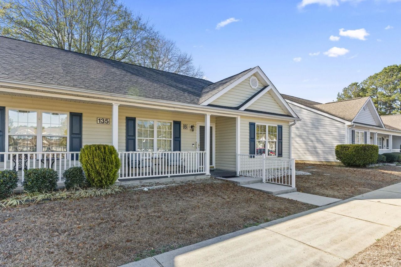 135 Country Manor Dr. Photo 38