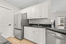 135 Country Manor Dr. photo 4