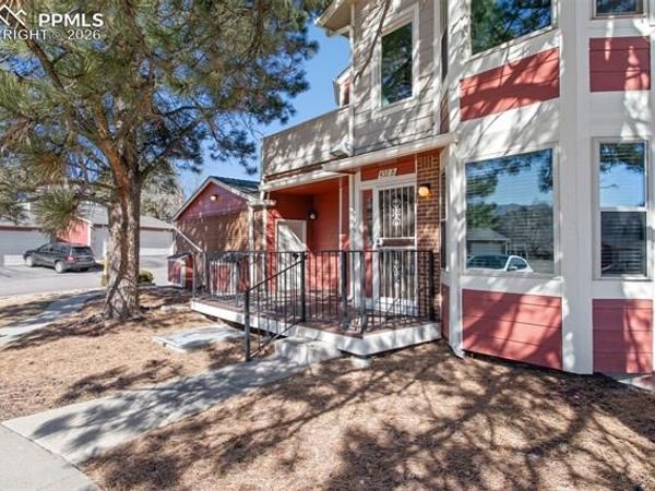 432 W Rockrimmon Boulevard, Unit B, Colorado Springs, CO 80919