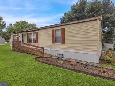 703 1ST STREET EXTENSION, HAMBURG, PA 19526