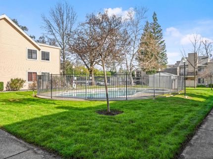 7437 Auburn Oaks Ct #e, Unit E, Citrus Heights, CA 95621 Photo