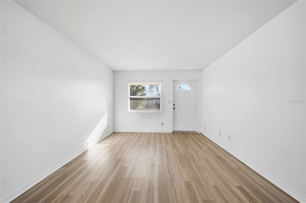 781 73rd Avenue N, Saint Petersburg, FL 33702 Photo