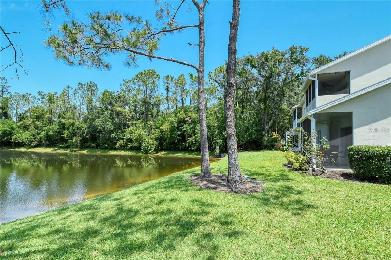 5414 Fair Oaks Street, Unit 10-D, Bradenton, FL 34203 Photo