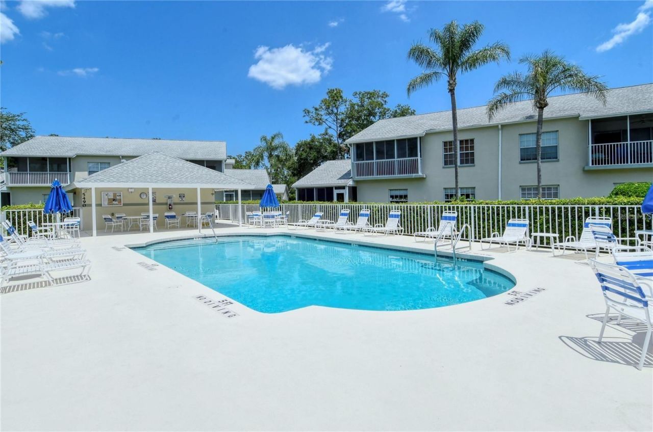 5414 Fair Oaks Street, Unit 10-D, Bradenton, FL 34203 Photo