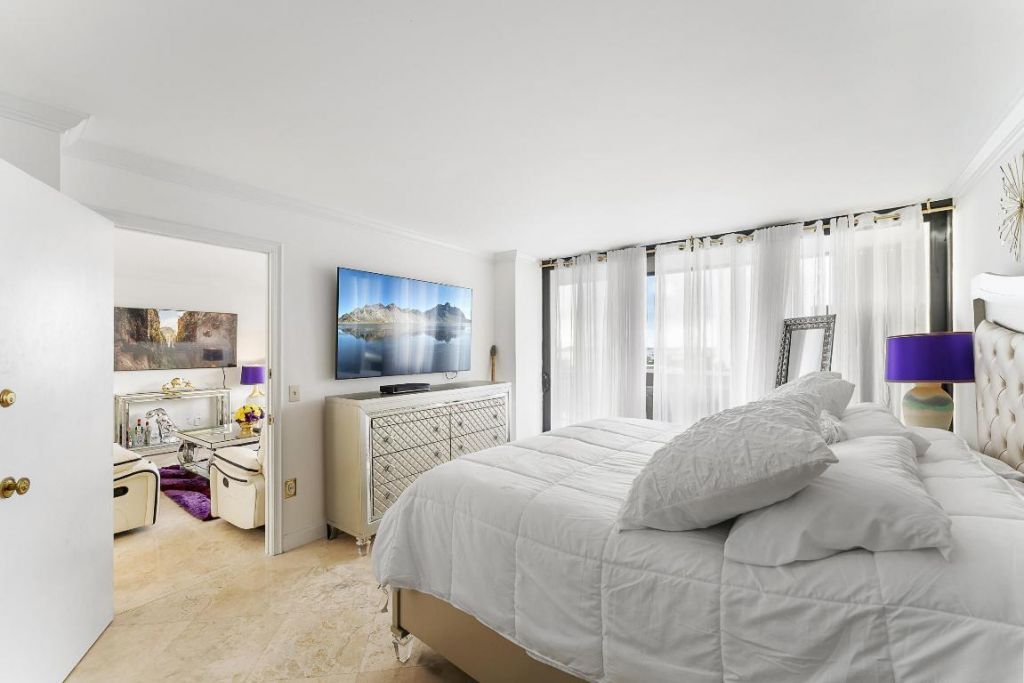 5600 N Flagler Drive, Unit 605, West Palm Beach, FL 33407 Photo