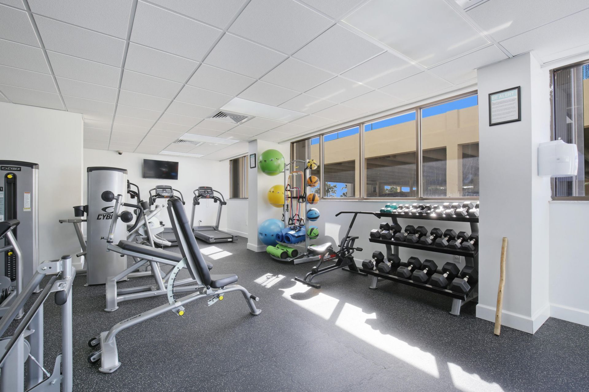 5600 N Flagler Drive, Unit 605, West Palm Beach, FL 33407 Photo