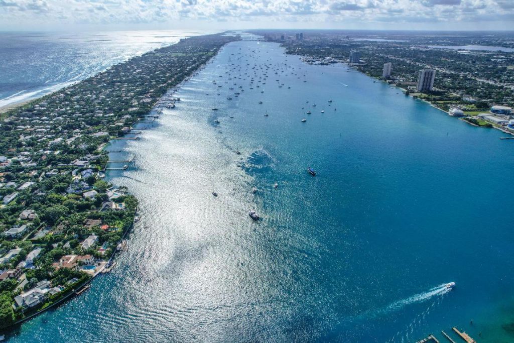 5600 N Flagler Drive, Unit 605, West Palm Beach, FL 33407 Photo