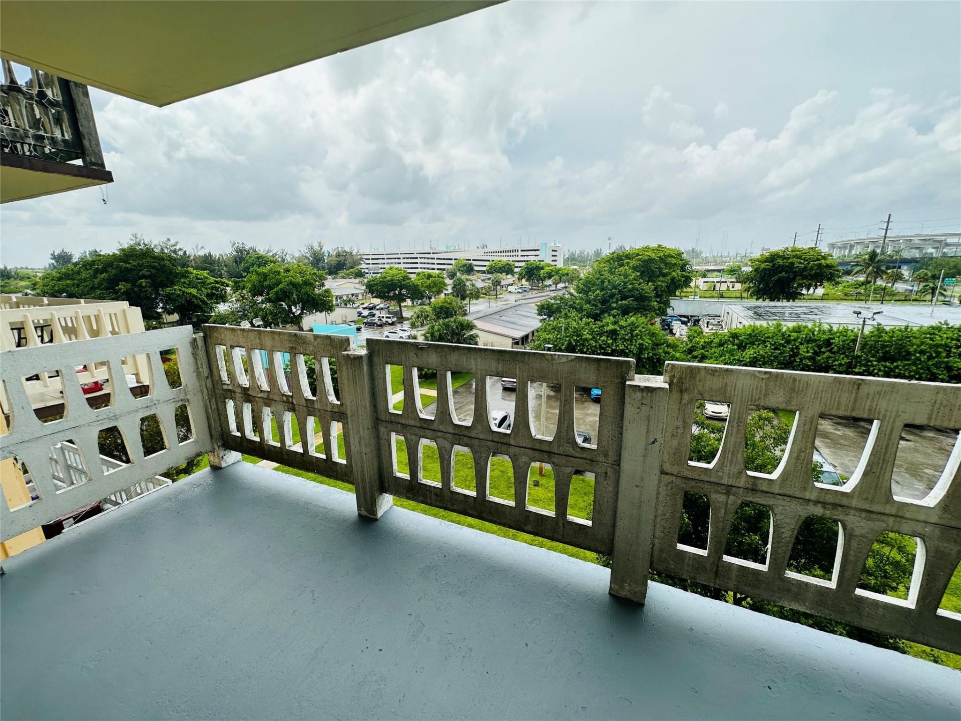 15600 NW 7th Avenue, Unit 512, Miami, FL 33169 Photo