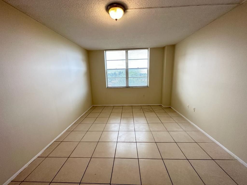 15600 NW 7th Avenue, Unit 512, Miami, FL 33169 Photo