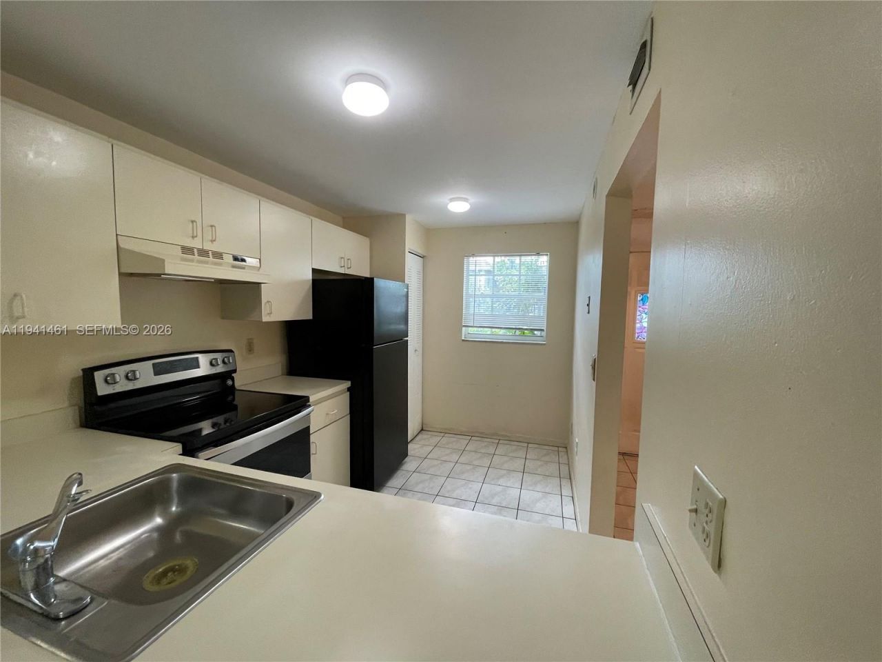 426 NE 210th Cir Ter , Unit 103-2, Miami, FL 33179 Photo