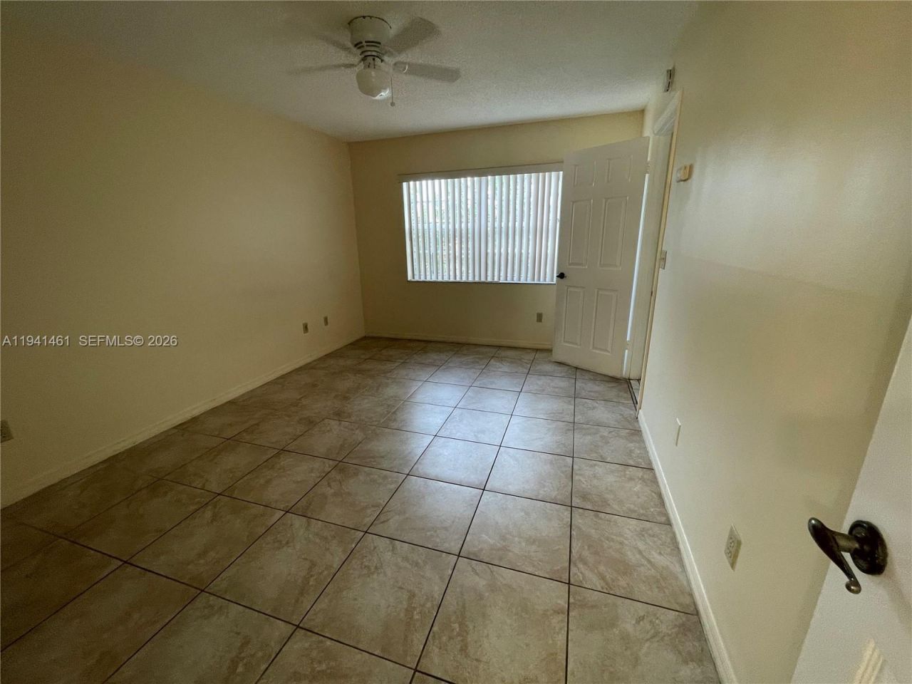 426 NE 210th Cir Ter , Unit 103-2, Miami, FL 33179 Photo
