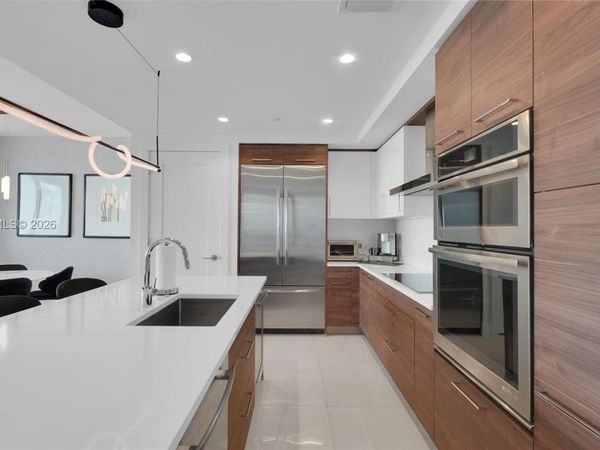 100 E Las Olas Blvd, Unit 2802, Fort Lauderdale, FL 33301