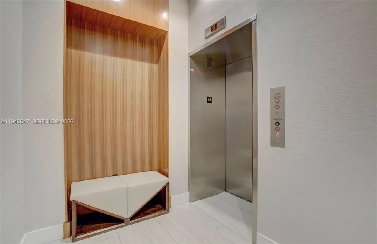 100 E Las Olas Blvd, Unit 2802, Fort Lauderdale, FL 33301 Photo