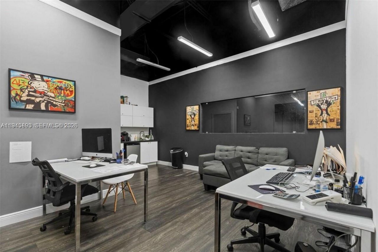 7620 NW 25th St, Unit 2, Miami, FL 33122 Photo