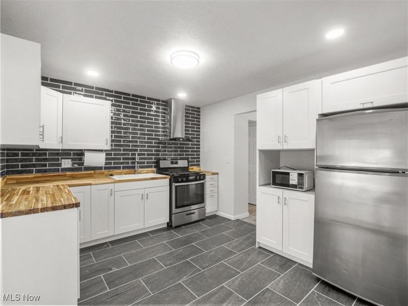 4553 March Avenue, Liberty, OH 44505 Photo 5