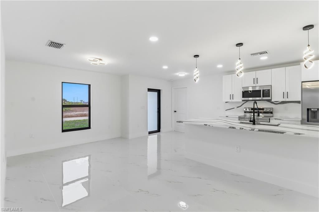 1918 NW 21st Ter, Cape Coral, FL 33993 Photo