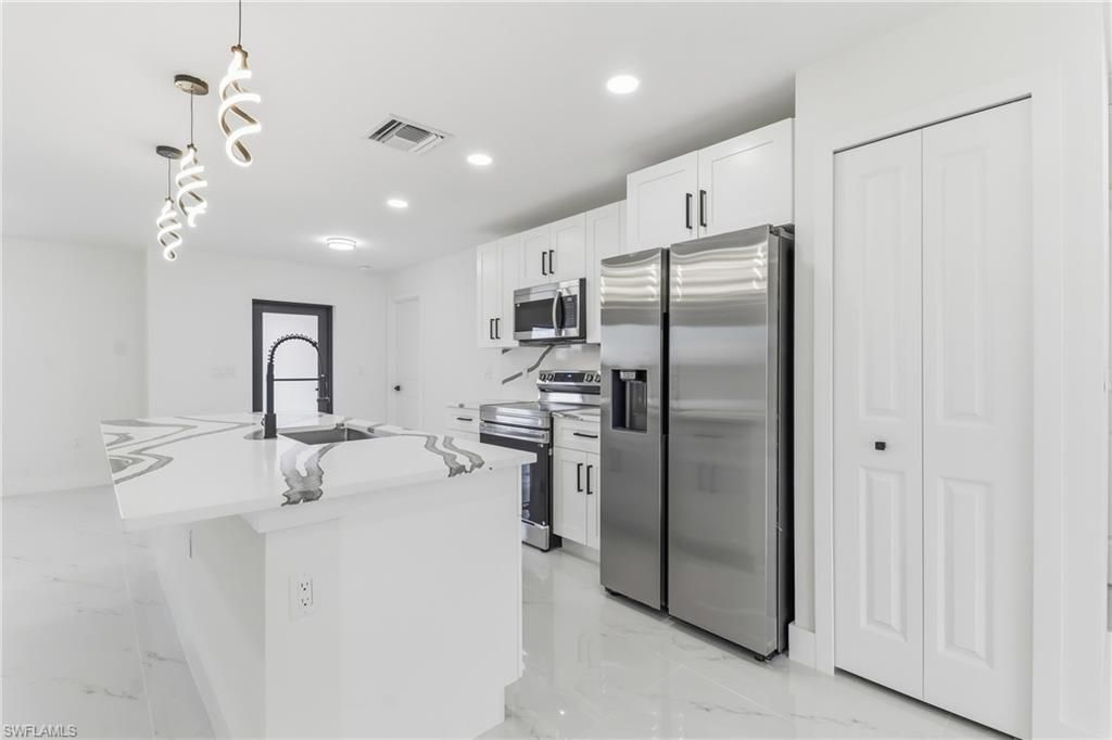 1918 NW 21st Ter, Cape Coral, FL 33993 Photo