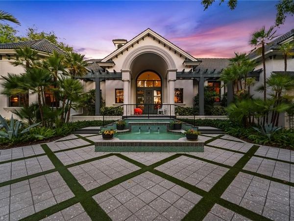2755 Lantern LN, NAPLES, FL 34102