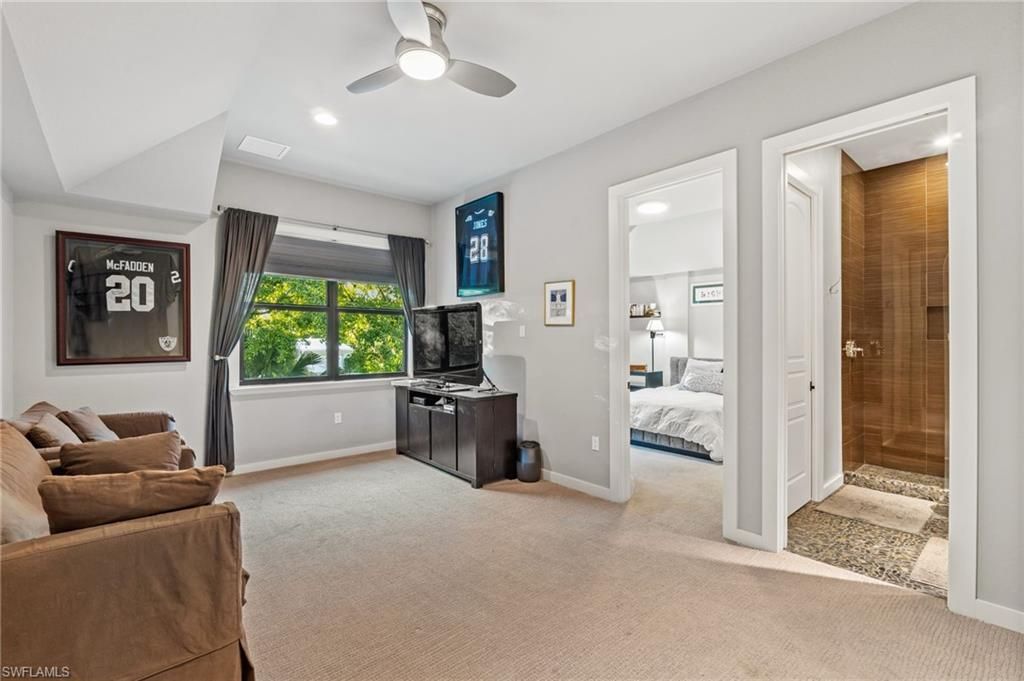 2755 Lantern Ln, Naples, FL 34102 Photo