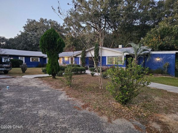 2233 Pate Pond Road, Caryville, FL 32427