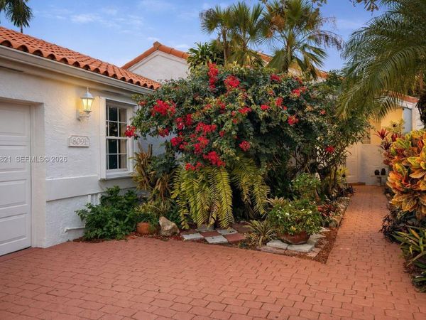 8091 Nadmar Ave, Boca Raton, FL 33434