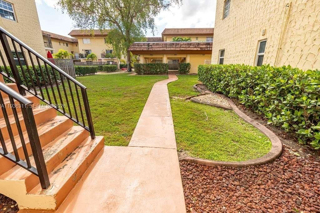 8600 SW 109th Ave, Unit 4-114, Miami, FL 33173 Photo