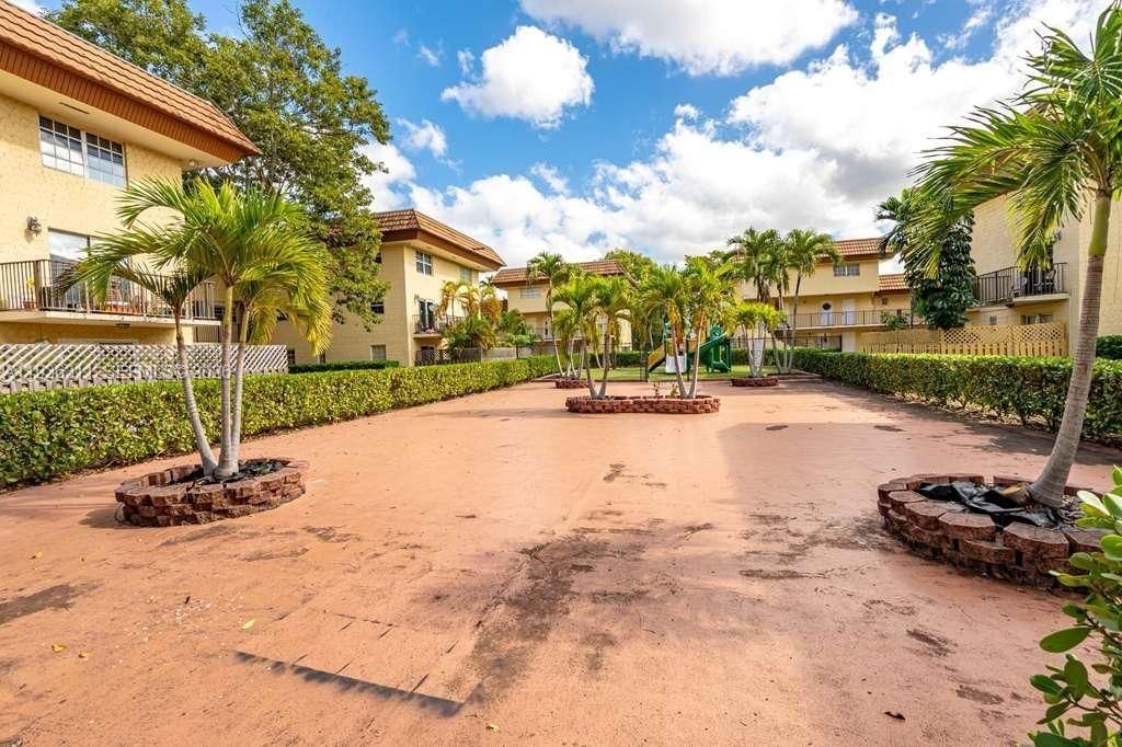 8600 SW 109th Ave, Unit 4-114, Miami, FL 33173 Photo