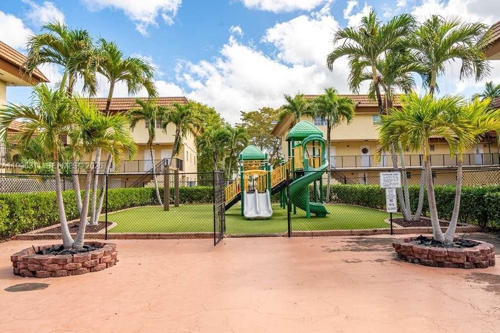 8600 SW 109th Ave, Unit 4-114, Miami, FL 33173 Photo