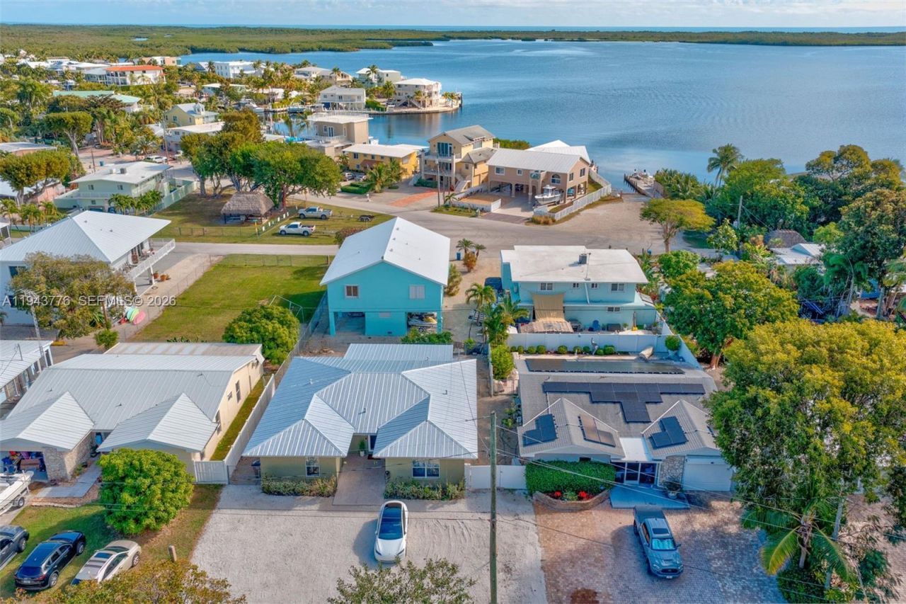 304 2nd Ter, Key Largo, FL 33037 Photo