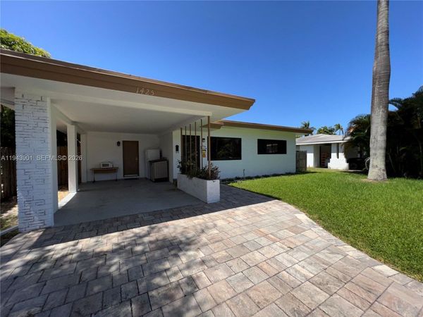 1425 Grant St , Hollywood, FL 33020