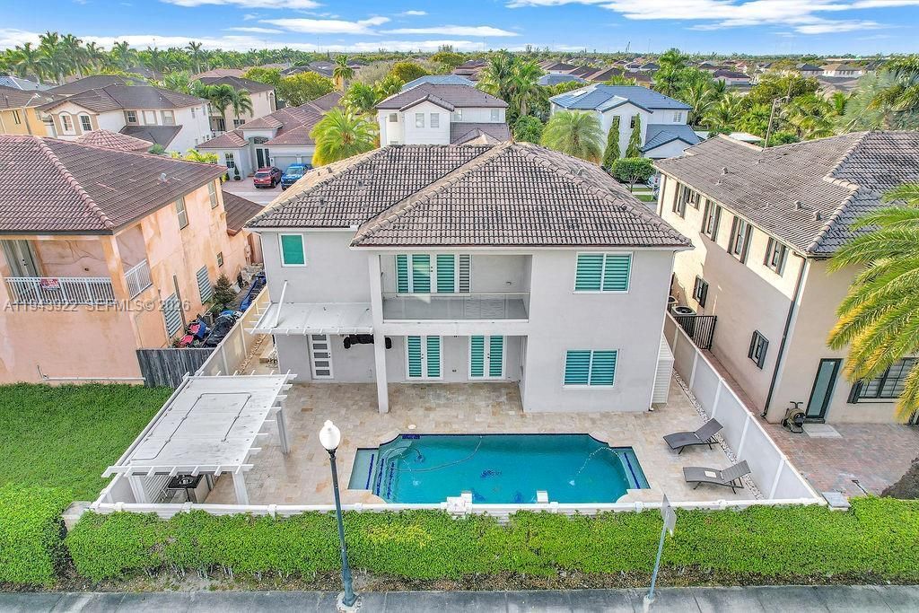 18061 NW 87th Ct, Hialeah, FL 33018 Photo