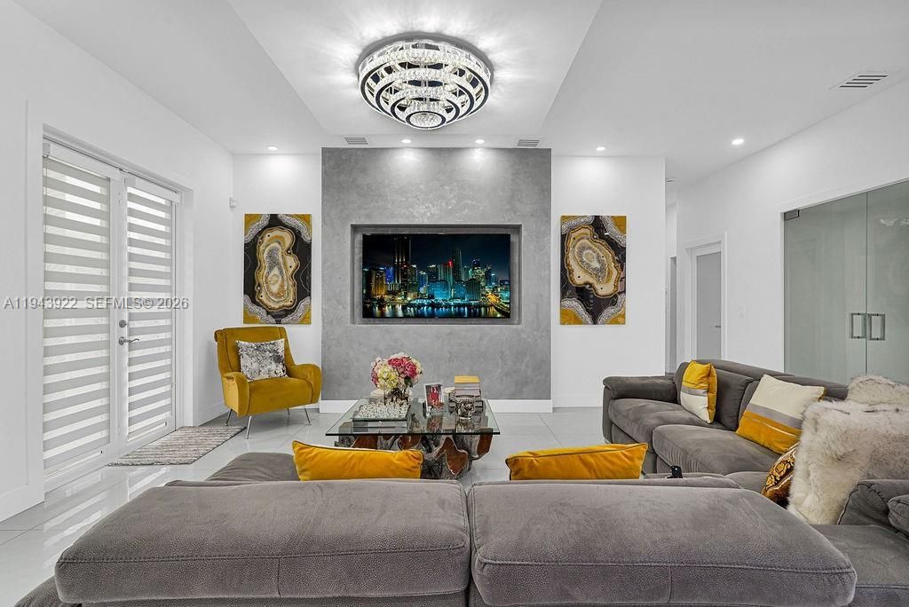 18061 NW 87th Ct, Hialeah, FL 33018 Photo