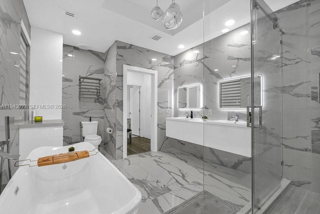 18061 NW 87th Ct, Hialeah, FL 33018 Photo